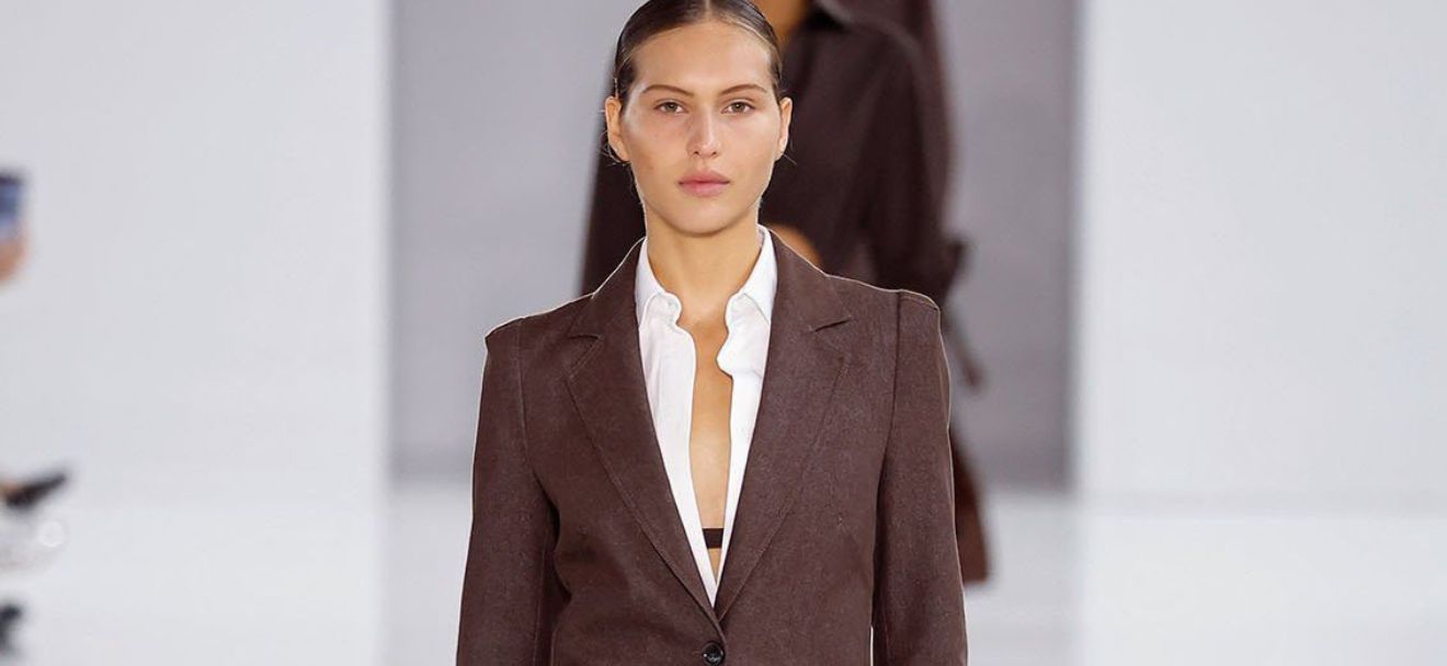 Max Mara Studio: l’eleganza essenziale della donna contemporanea