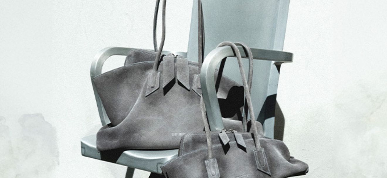 La Passeggiata Bag di The Attico – Il Nuovo Rituale di Stile