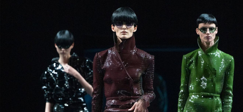 Primi giorni di Paris Fashion Week: sei sfilate, sei visioni della femminilità moderna