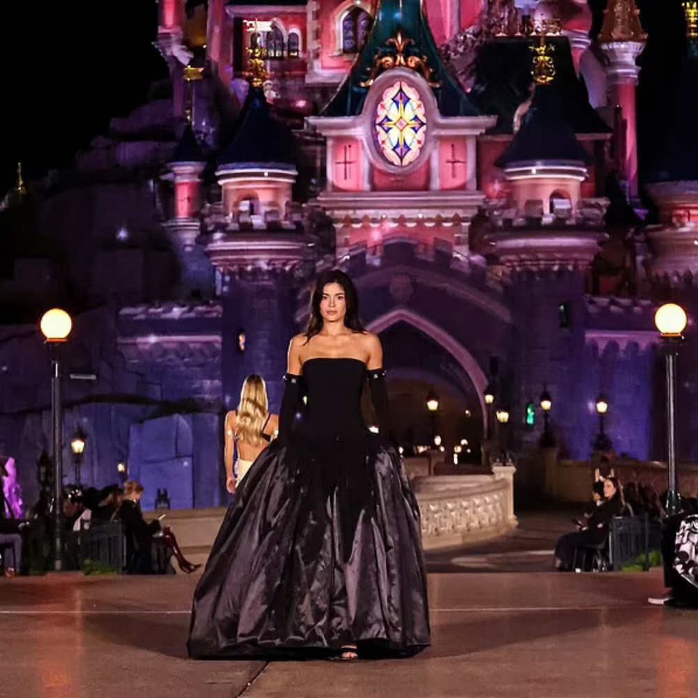 A DISNEYLAND CON COPERNI: La sfilata di Coperni ha reinterpretato i nostri sogni d'infanzia