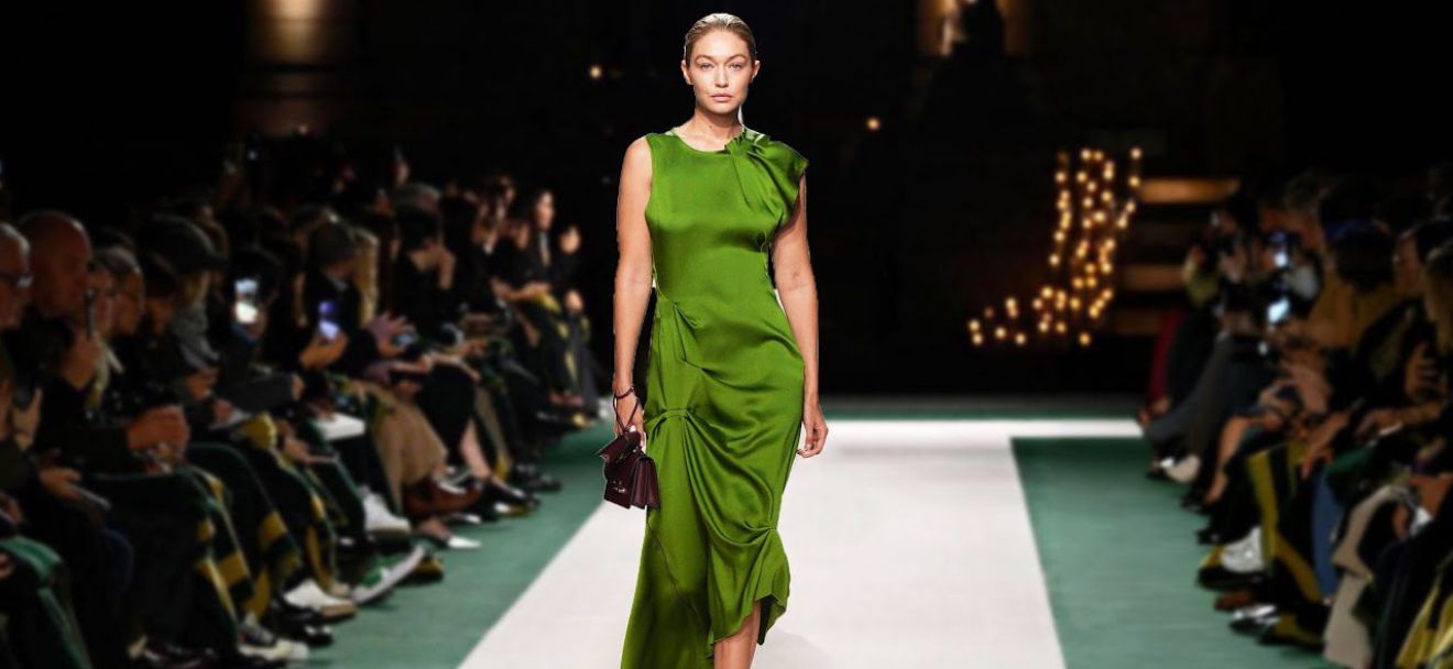 Victoria Beckham SS25: La Nuova Femminilità, in Esclusiva su Michele Franzese Moda