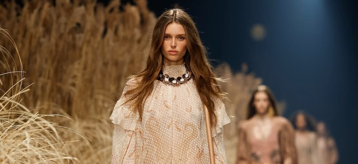 Etro Primavera/Estate 27: l’aura di una nuova stagione