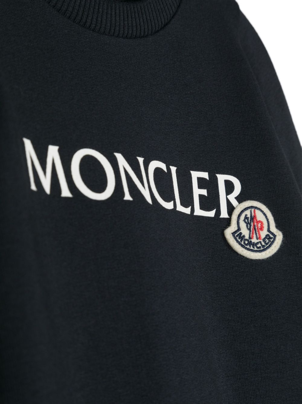 Moncler Enfant 8L00002899AR778