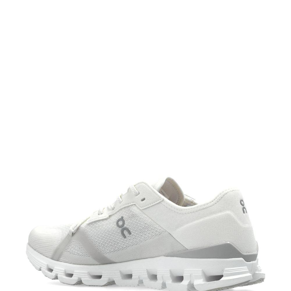 
                  
                    On Running 3MF10262852WHITE
                  
                