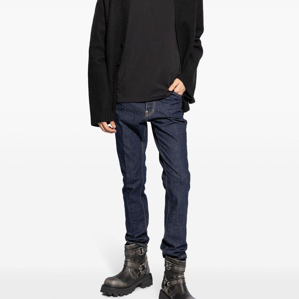 
                  
                    Dsquared2 S74LB1535S30664470
                  
                