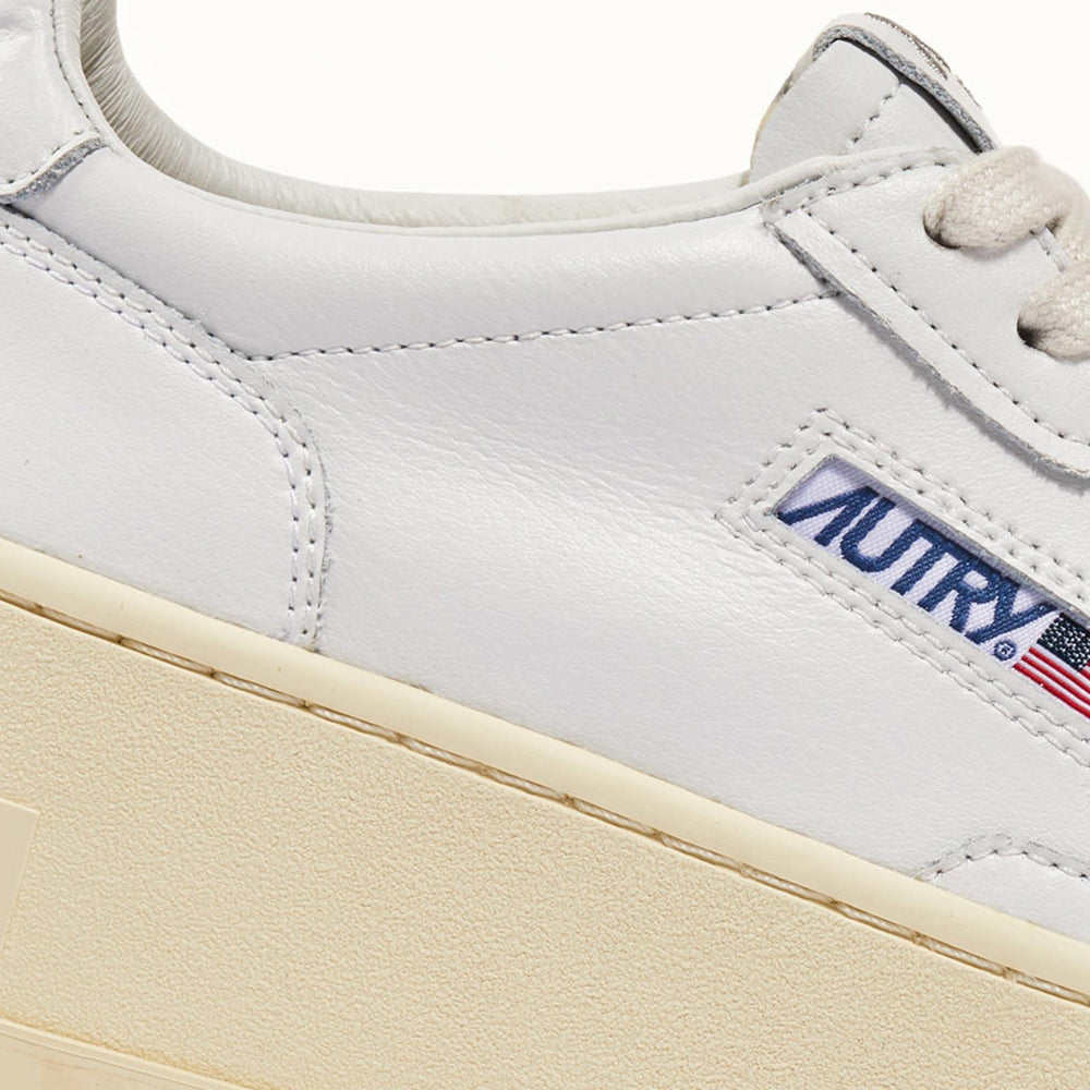 
                  
                    Sneakers MEDALIST PLATFORM Autry PTLW LL15 Autry 
                  
                