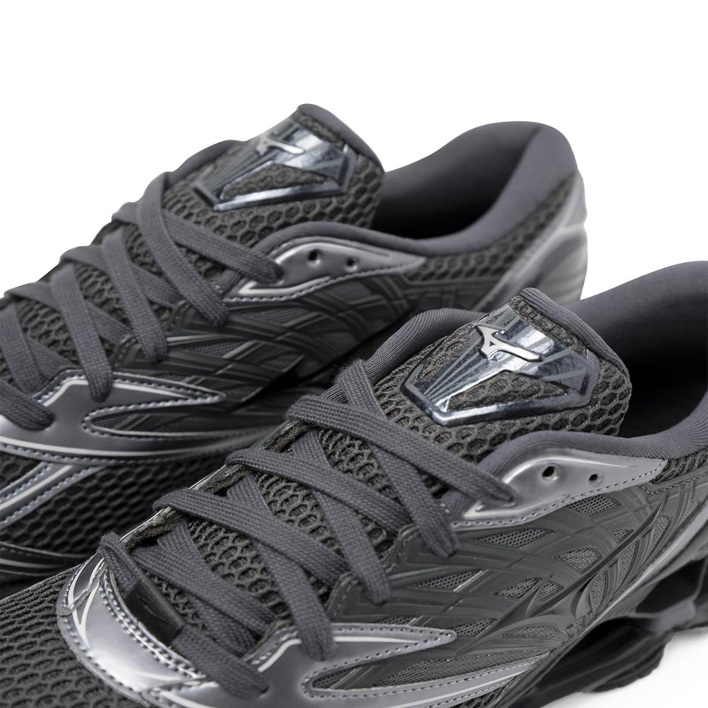 
                  
                    Mizuno D1GA251103
                  
                