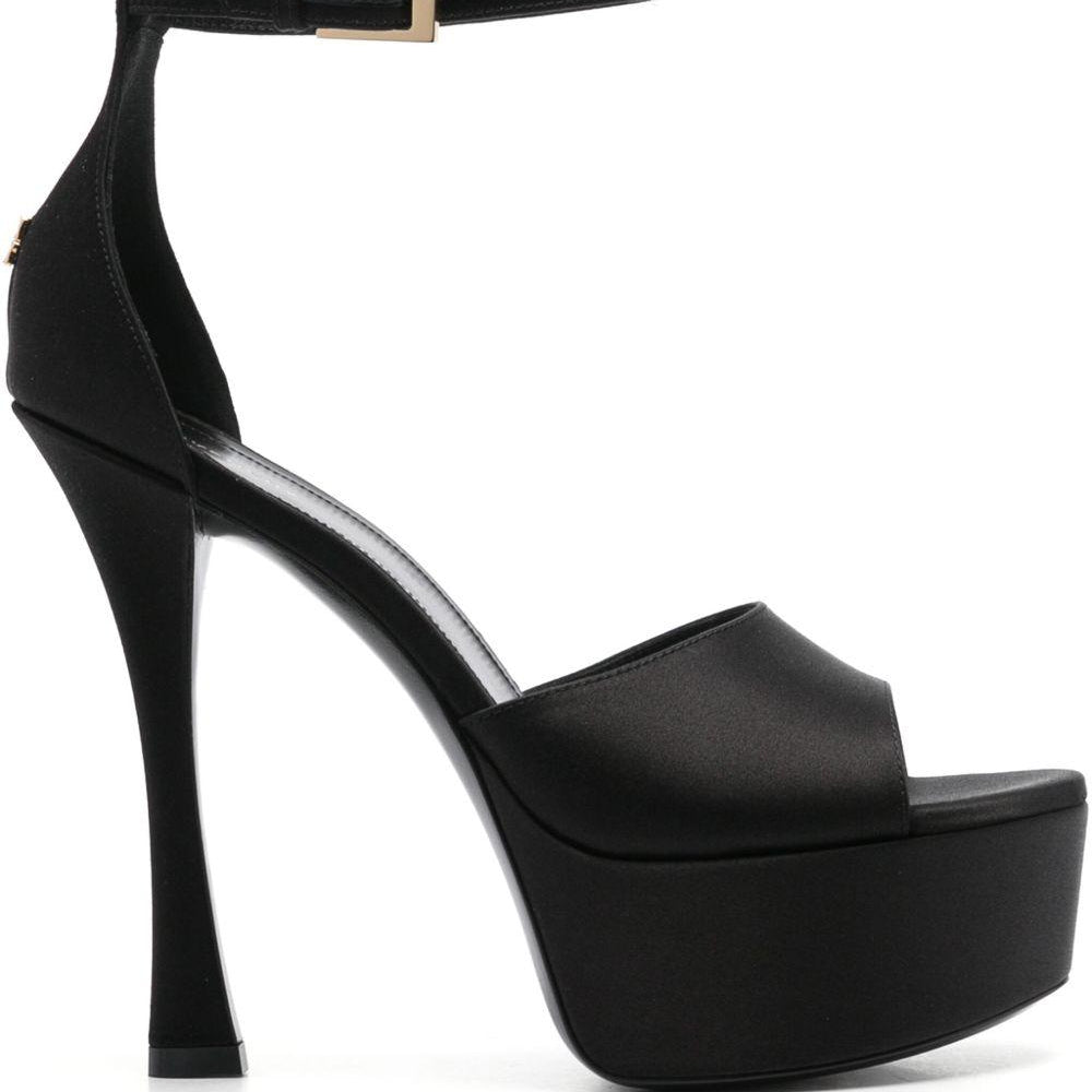 
                  
                    Givenchy BE309PE07L001
                  
                
