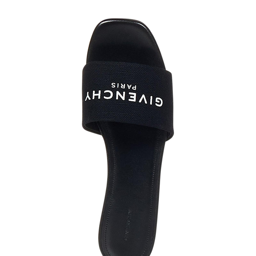 
                  
                    Sandali 4G Givenchy BE306FE1PU 001 Givenchy 
                  
                