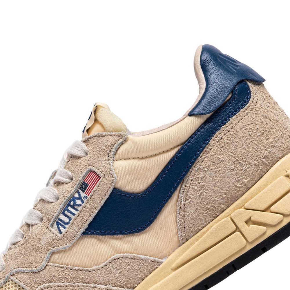 
                  
                    Sneakers REELWIND LOW Autry WWLM UT27 Autry 
                  
                
