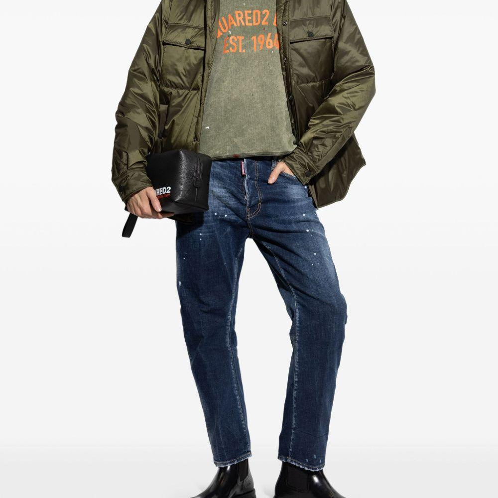 
                  
                    Dsquared2 S74LB1655S30664470
                  
                