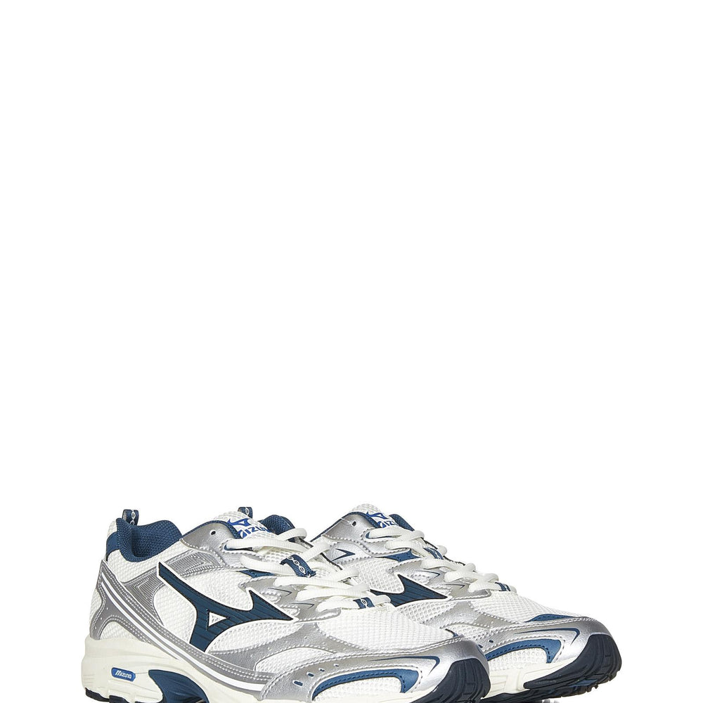 
                  
                    Mizuno D1GA245102
                  
                