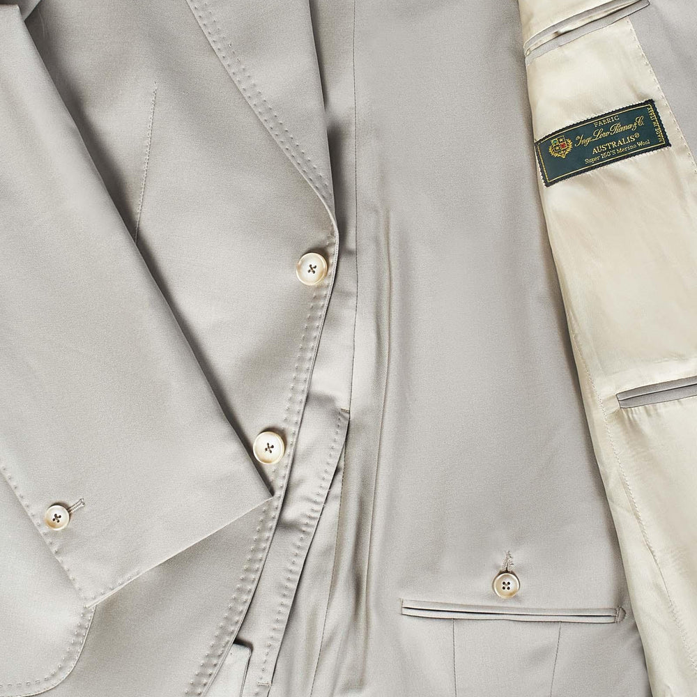 
                  
                    Abito modello Stefano De Martino Franzese Napoli FM1258 BEIGE Franzese Collection Pronta Sartoria 
                  
                