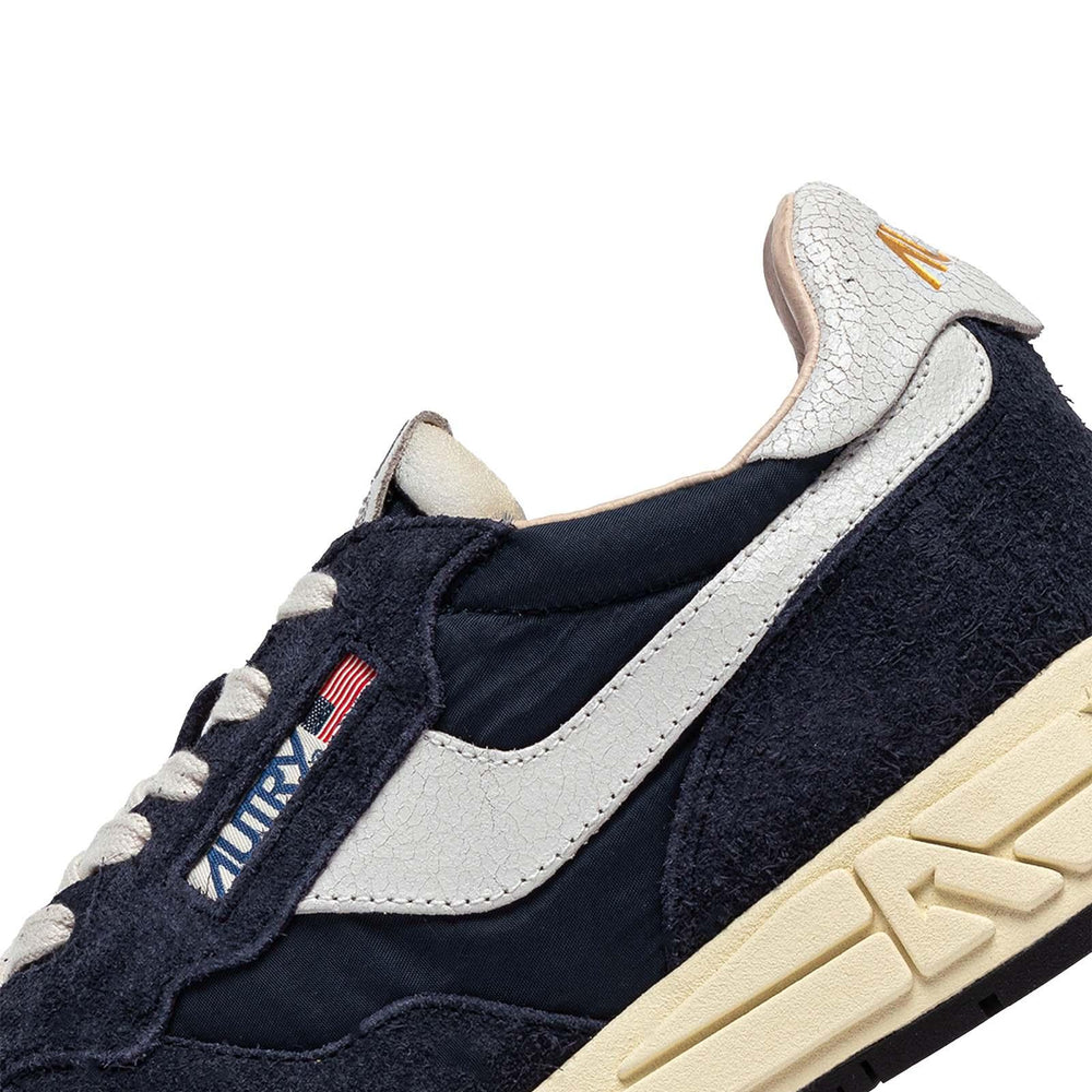 
                  
                    Sneakers REELWIND LOW Autry WWLM NC30 Autry 
                  
                