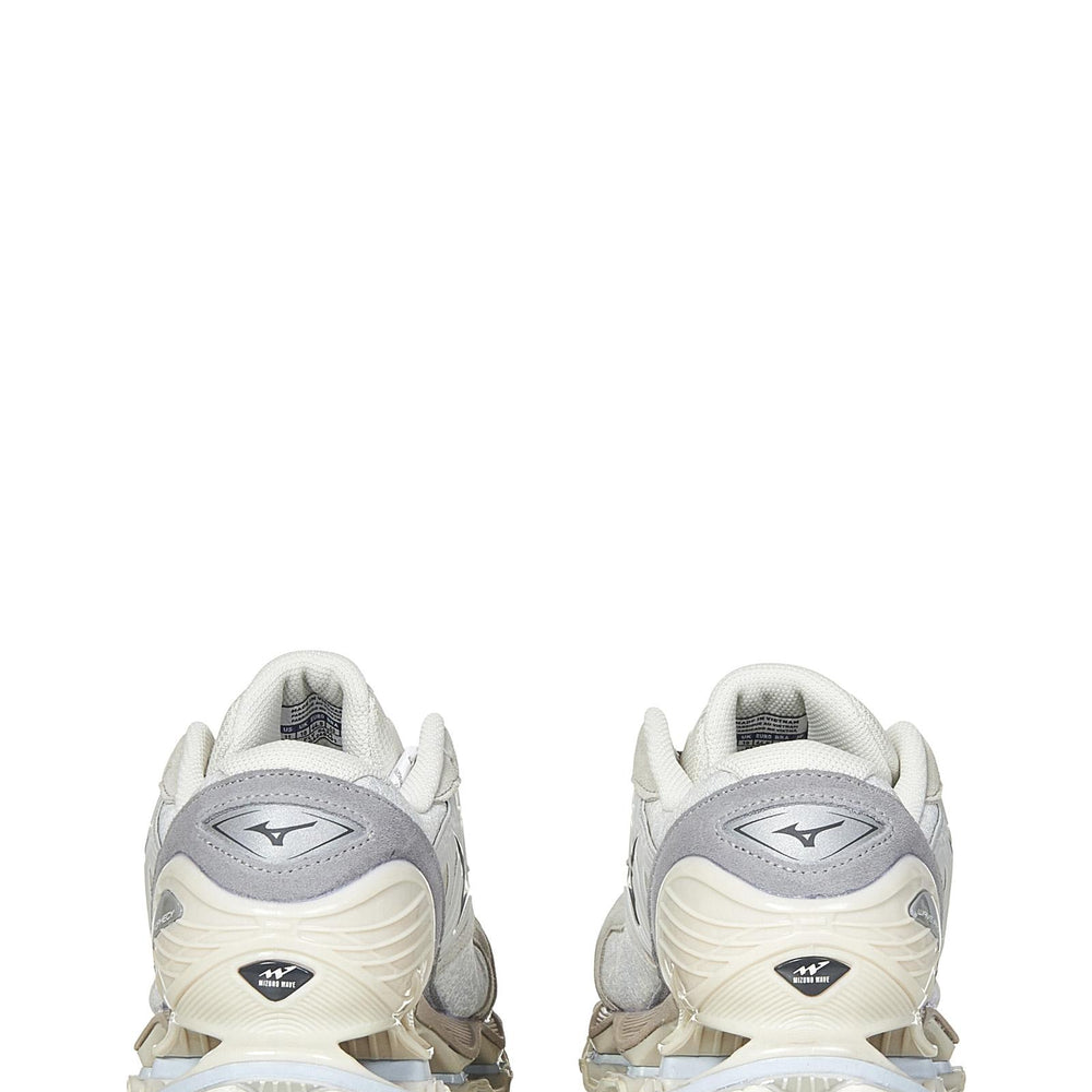 
                  
                    Mizuno D1GA245401
                  
                
