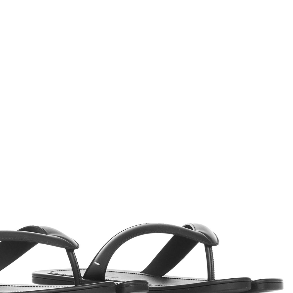 
                  
                    Maison Margiela S57WX0078P4785T8008
                  
                