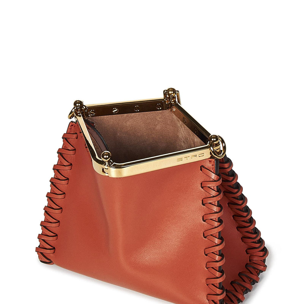 
                  
                    Etro WP1B0001AR229A0227
                  
                