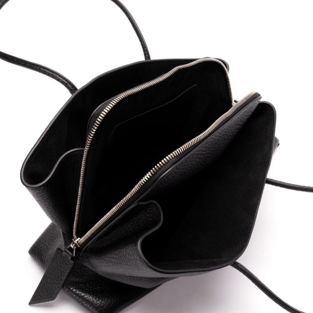 
                  
                    Borsa a mano ''La Passeggiata Medium'' The Attico 250WAH00054 100 The Attico 
                  
                