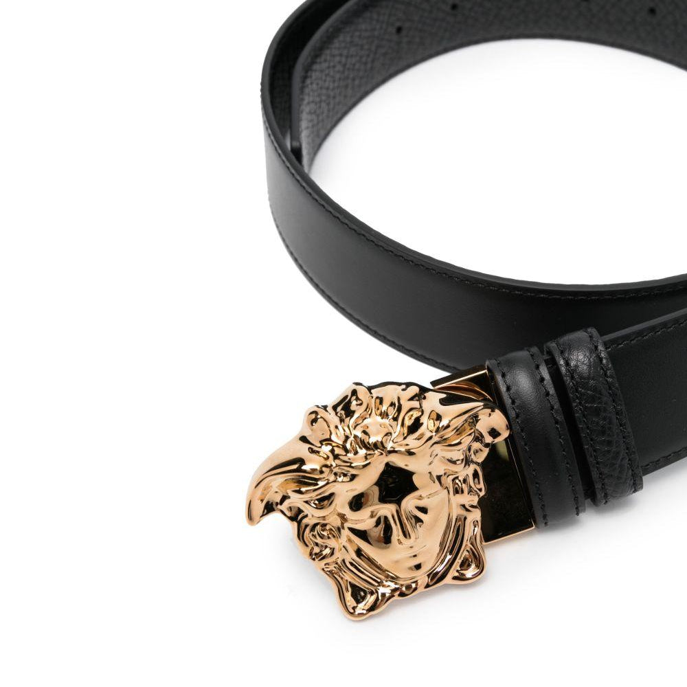 
                  
                    Versace DCU67051A077411B00V
                  
                