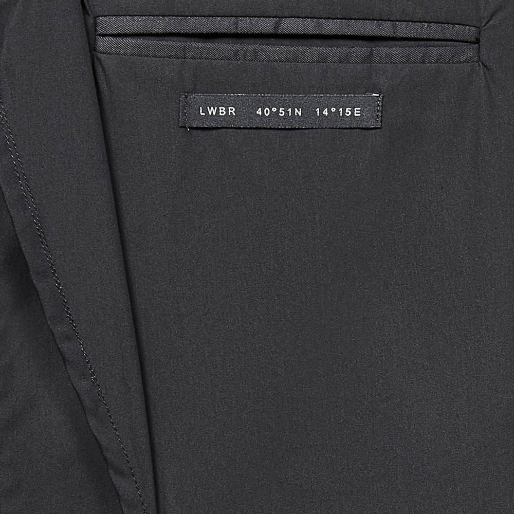 
                  
                    Low Brand L1GSS256677D001
                  
                