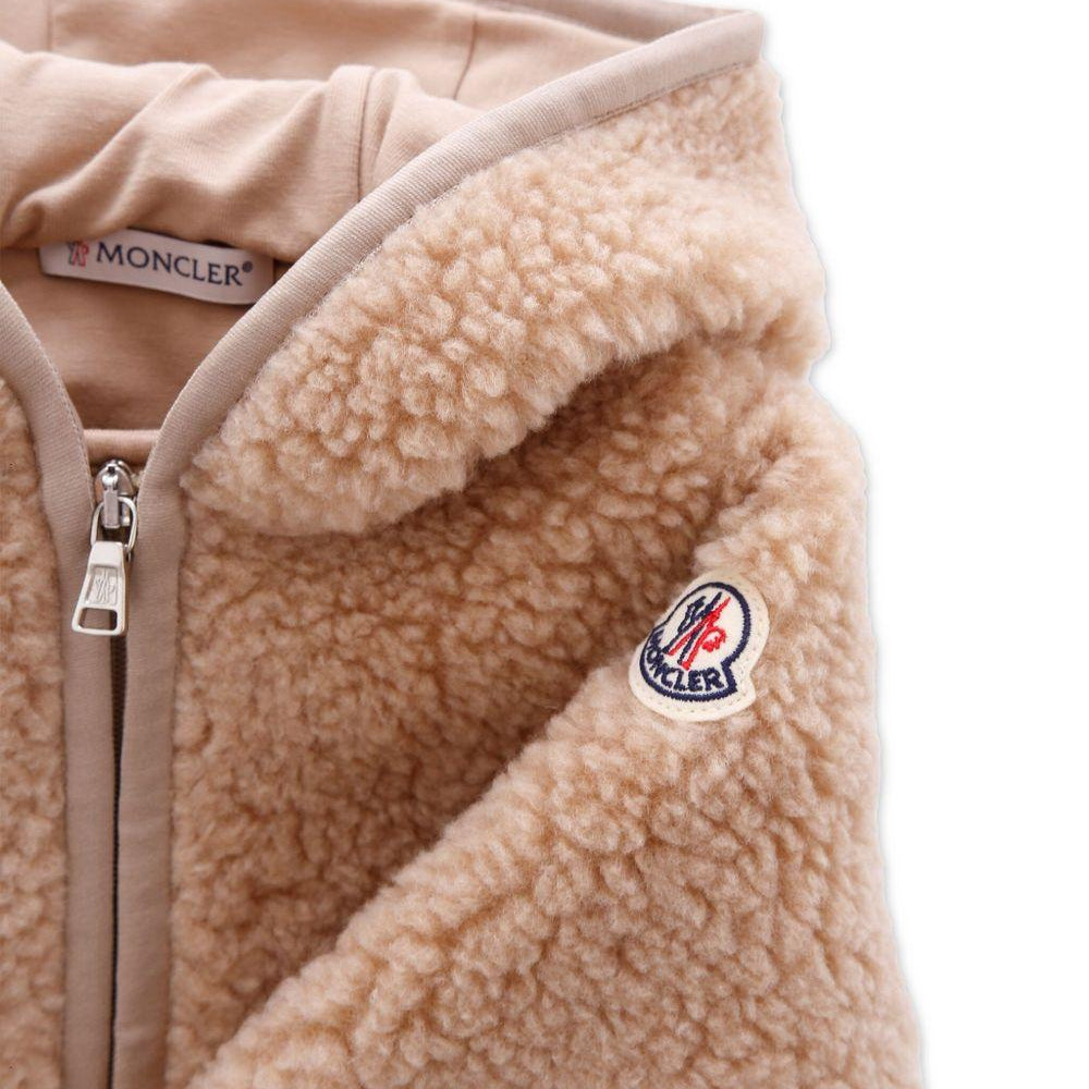 
                  
                    Giubbino Moncler Enfant K29518G0000189A3X 239 Moncler Enfant 
                  
                
