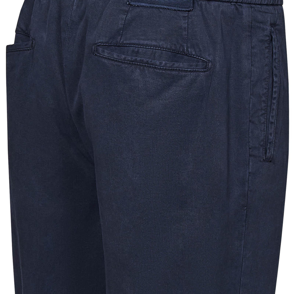 
                  
                    Kiton UP1LACK0108F09002
                  
                