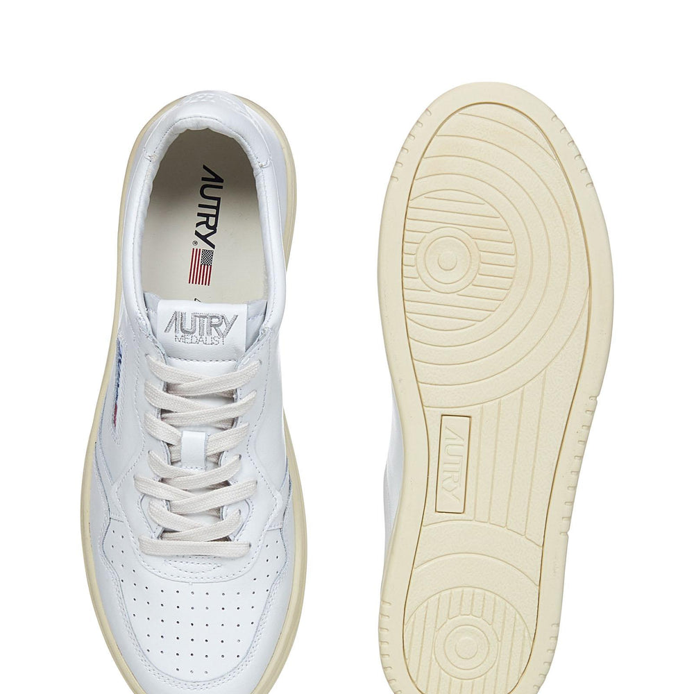 
                  
                    Sneakers Medalist Low Autry AULM LL15 Autry 
                  
                