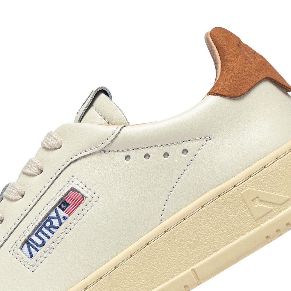 
                  
                    Sneakers Dallas Low Autry ADLM MR15 Autry 
                  
                