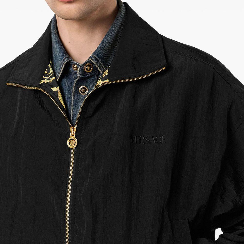 
                  
                    Giubbino Versace 10215481A15795 1B000 Versace 
                  
                