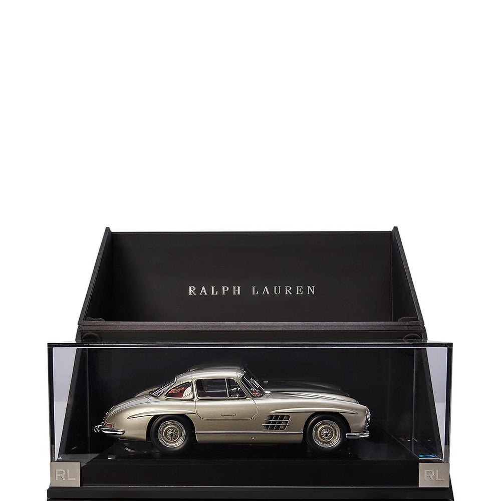 
                  
                    Modellino Mercedes-Benz Gullwing Coupe Ralph Lauren Home 682723214 001 Ralph Lauren Home 
                  
                