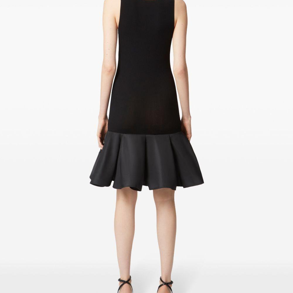 
                  
                    Nina Ricci 25PMRO037ML0571U9000
                  
                