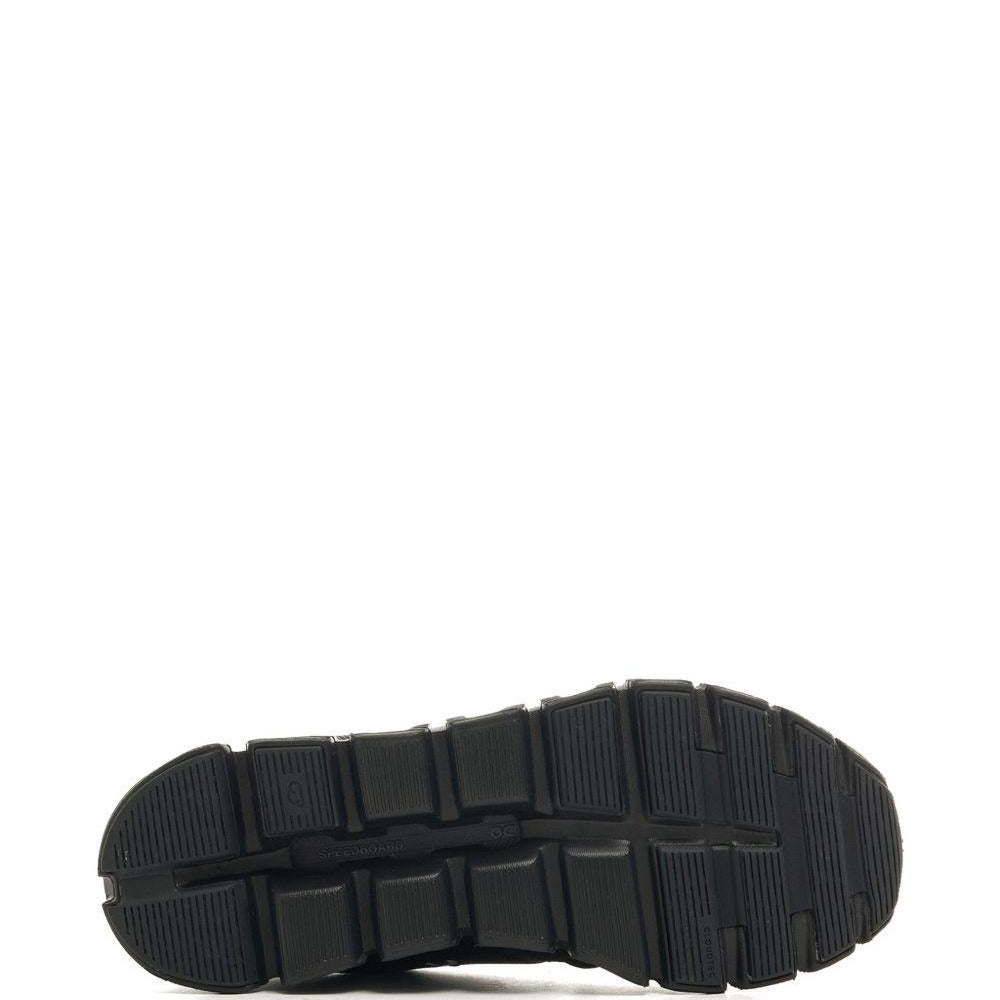 
                  
                    On Running 3MF10071043BLACK
                  
                