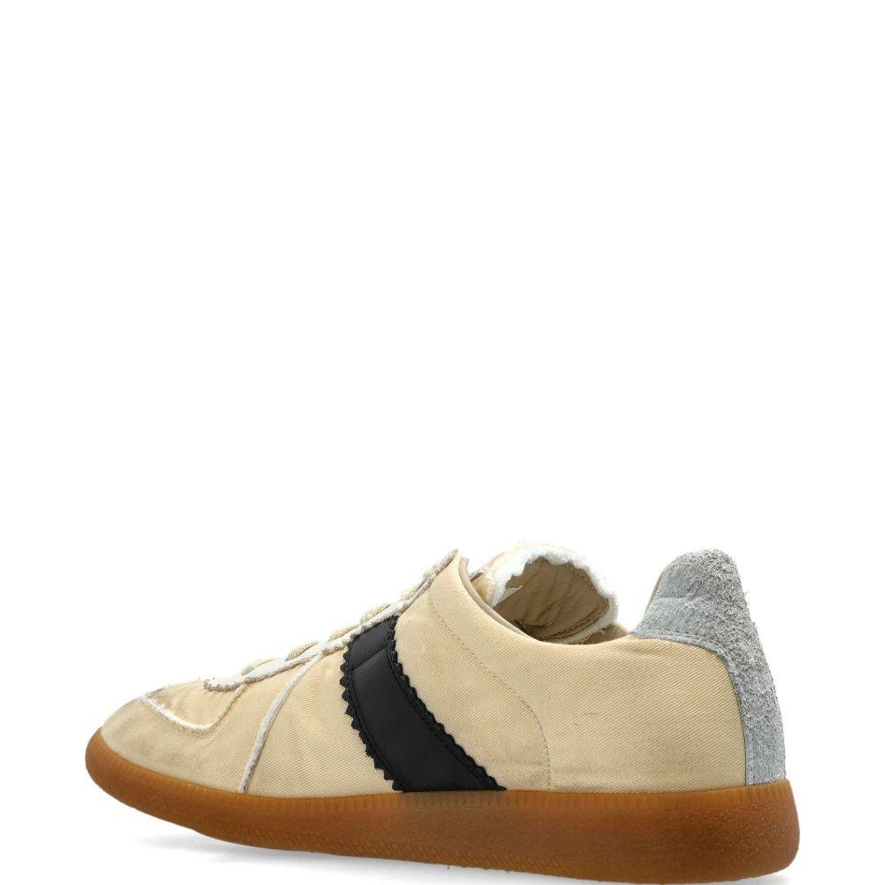 
                  
                    Maison Margiela S58WS0259P8153HA771
                  
                