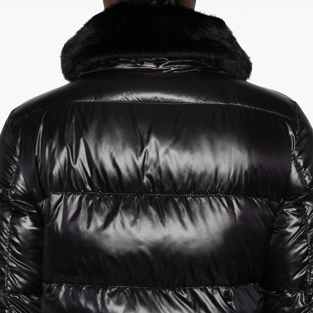 
                  
                    Piumino Herno PI001923D12017Z 9300 Herno 
                  
                