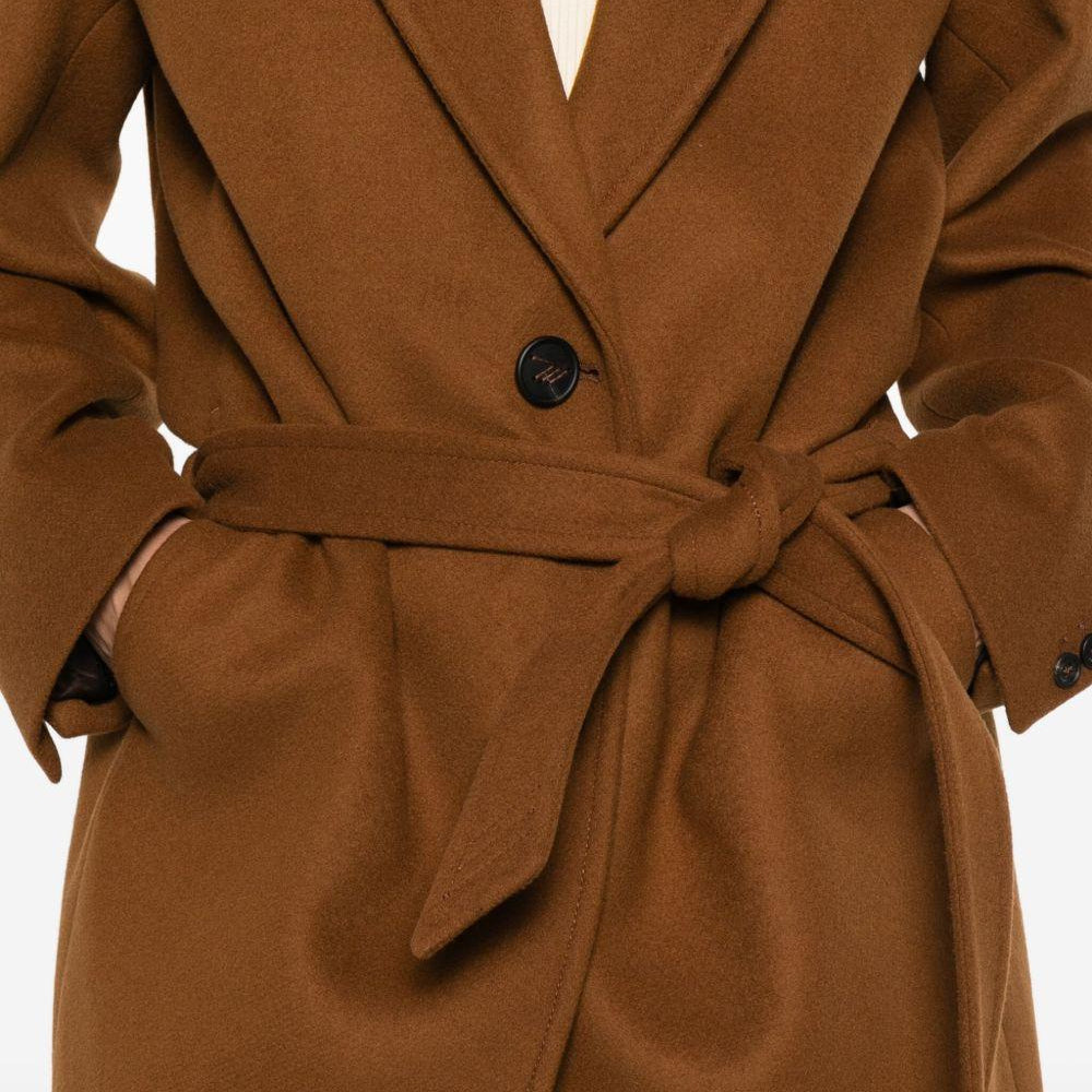 
                  
                    Cappotto The Attico 251WCC00084WWV058AA 046 The Attico 
                  
                