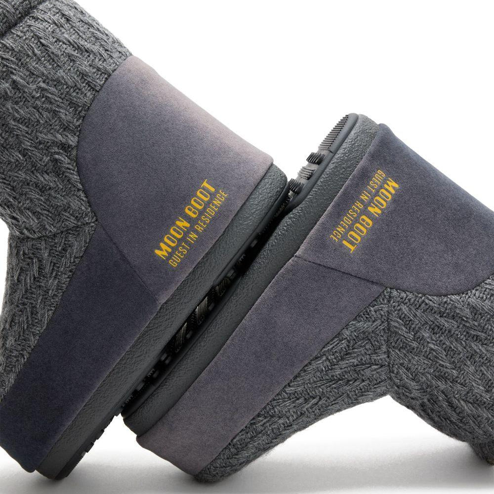 
                  
                    Moon boot x Guest In Residence ICON LOW Boots 80D1409750 H019 Moon boot 
                  
                