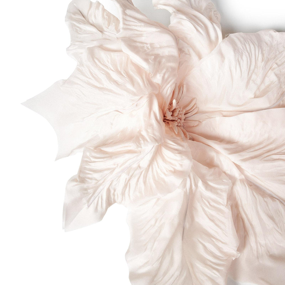 
                  
                    Spilla Nina Ricci 25PAA0153SLK009 U2785 Nina Ricci 
                  
                