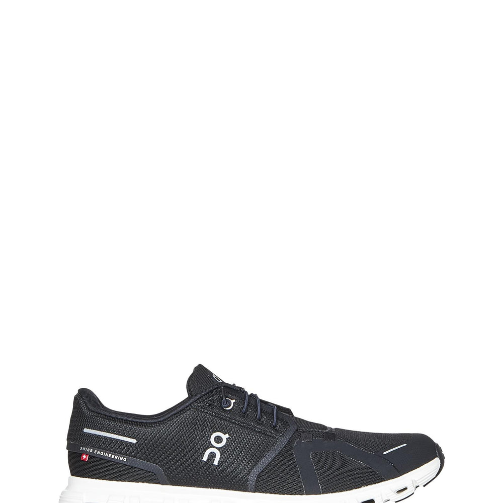 
                  
                    On Running 3MF10070299BLACK
                  
                