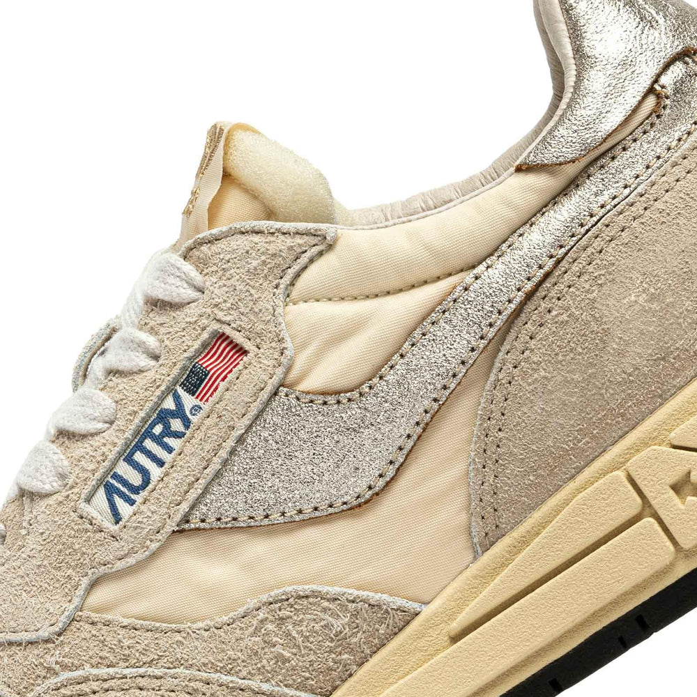 
                  
                    Autry REELWIND LOW Sneakers WWLW UT24 Autry 
                  
                