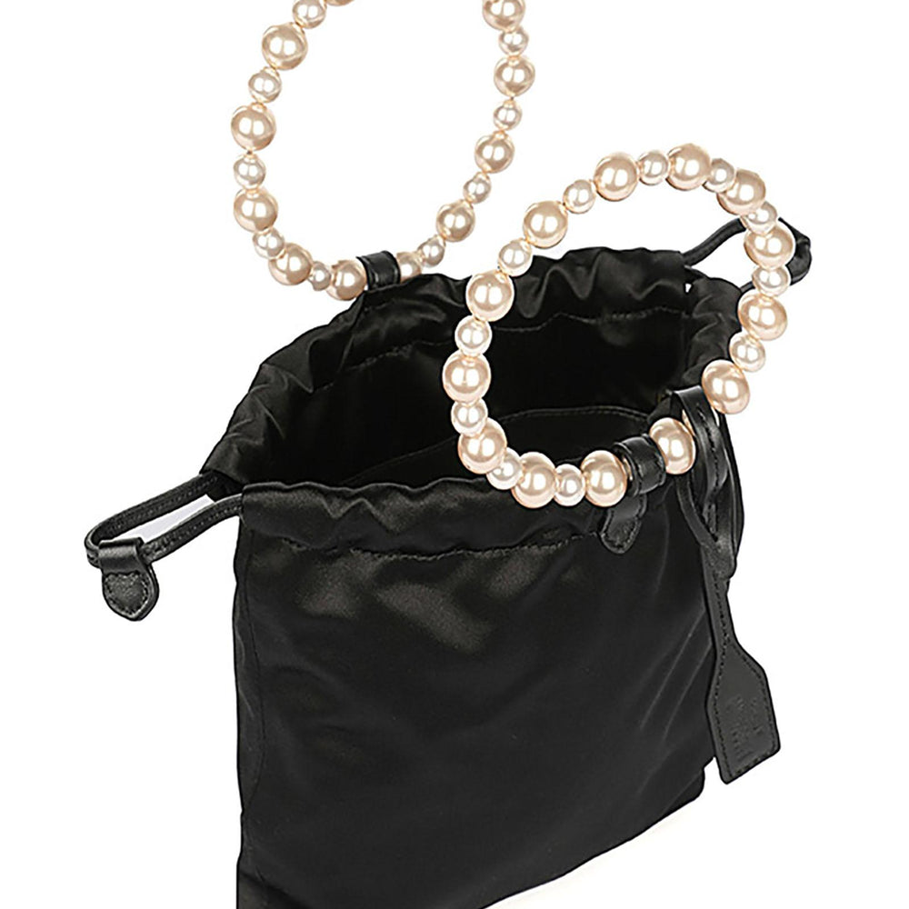 
                  
                    Moschino MC4251PP0MOR100ANERO
                  
                