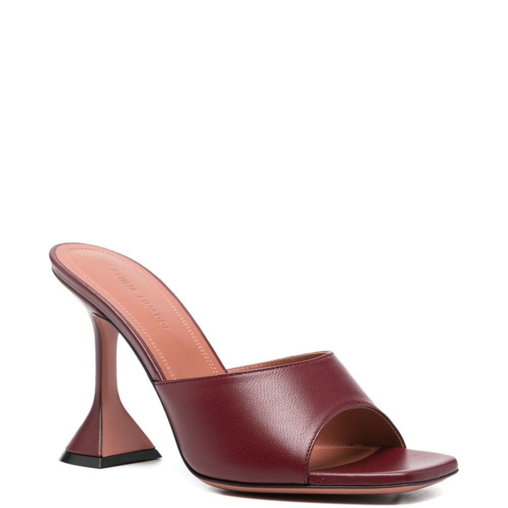 
                  
                    Sandali LUPITA 95 Amina Muaddi LUPITASLIPPERNAPPA95 WINE Amina Muaddi 
                  
                