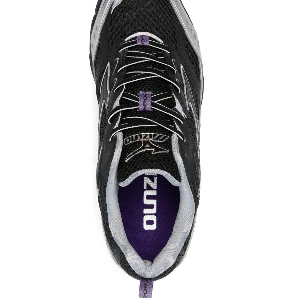 
                  
                    Mizuno D1GA251501
                  
                