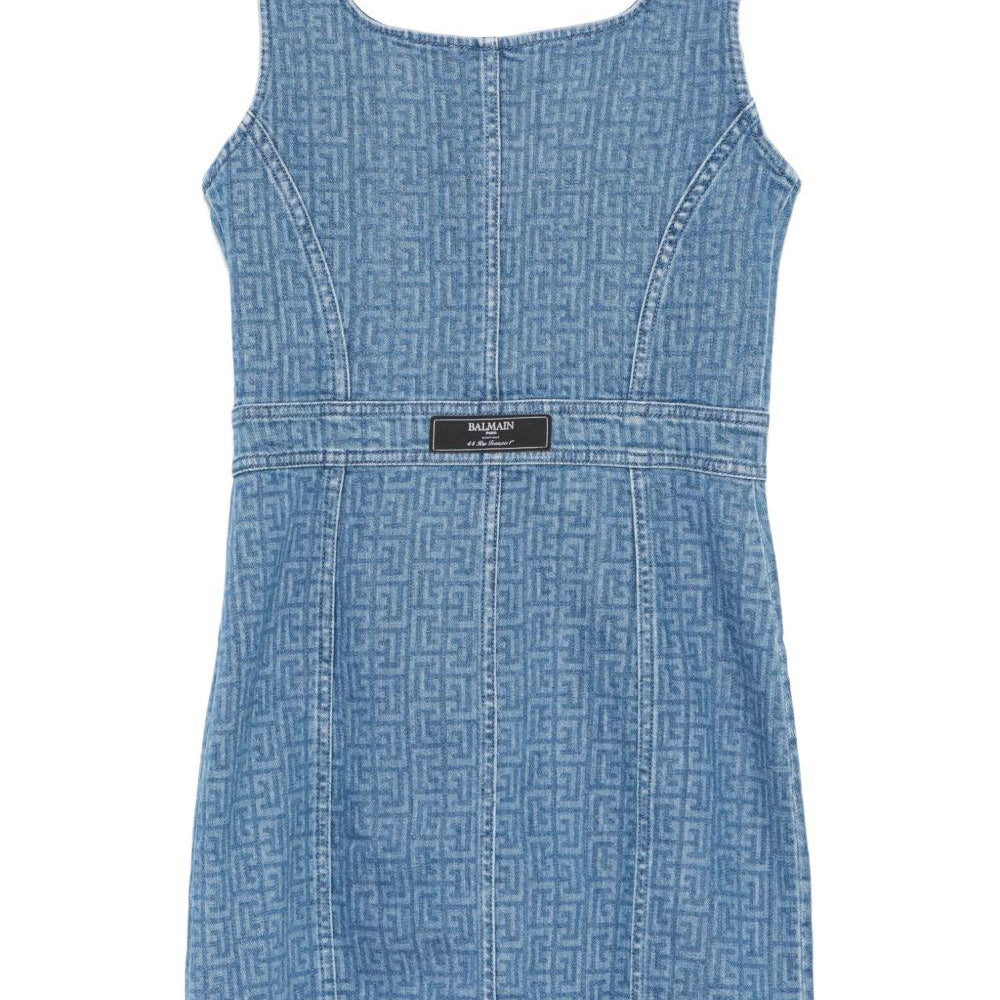 
                  
                    Balmain Paris Kids BW1B22Z2867610
                  
                