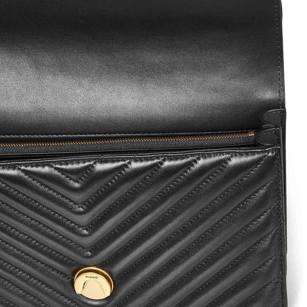 
                  
                    Borsa a spalla CLASSIC LOVE BAG ONE CHEVRON Pinko 100941A0GK Z99Q Pinko 
                  
                