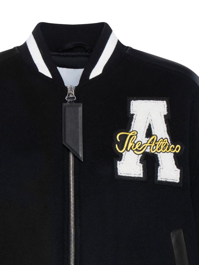 
                  
                    Giubbino The Attico 251WCB00092WWV58AA 100 The Attico 
                  
                