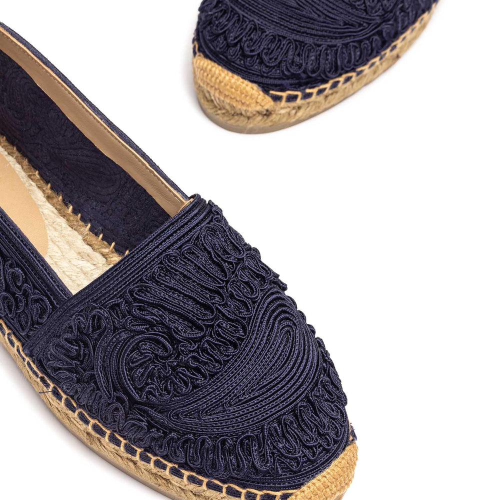 
                  
                    Etro 025772300
                  
                
