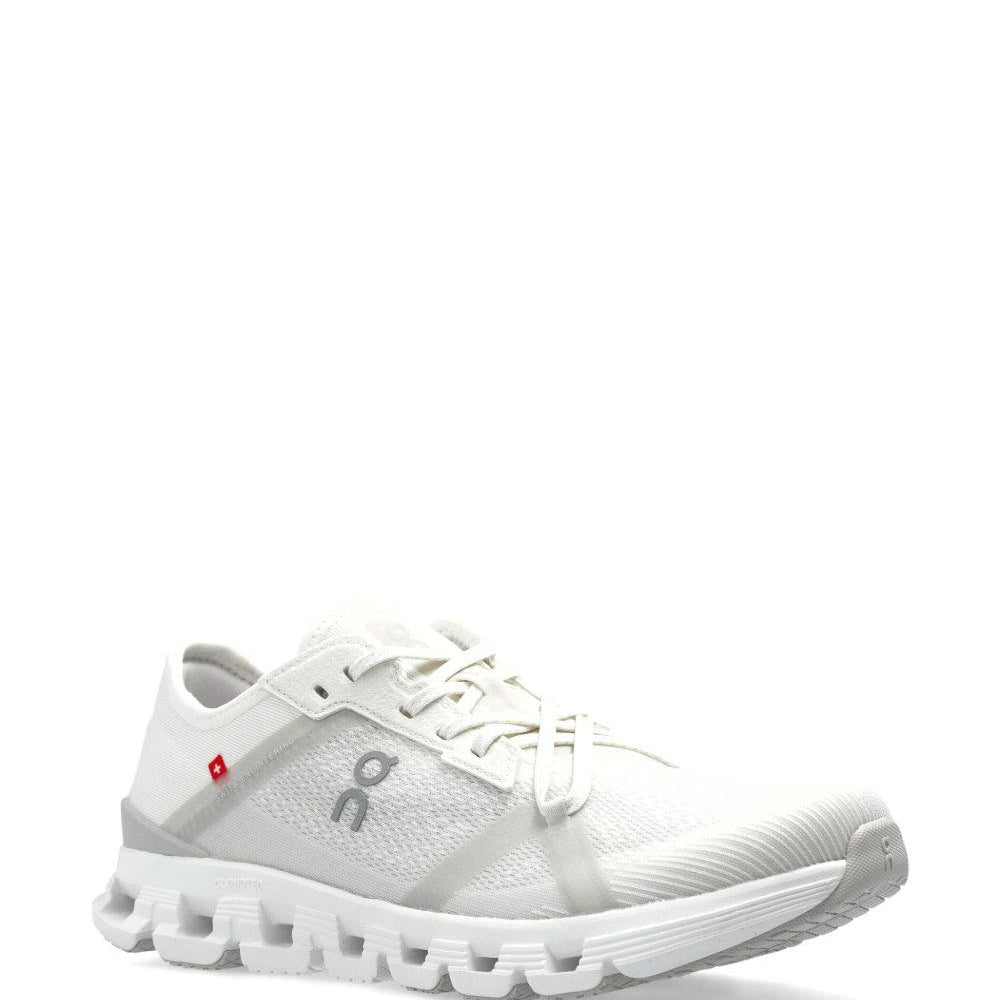 
                  
                    On Running 3WF10172852WHITE
                  
                