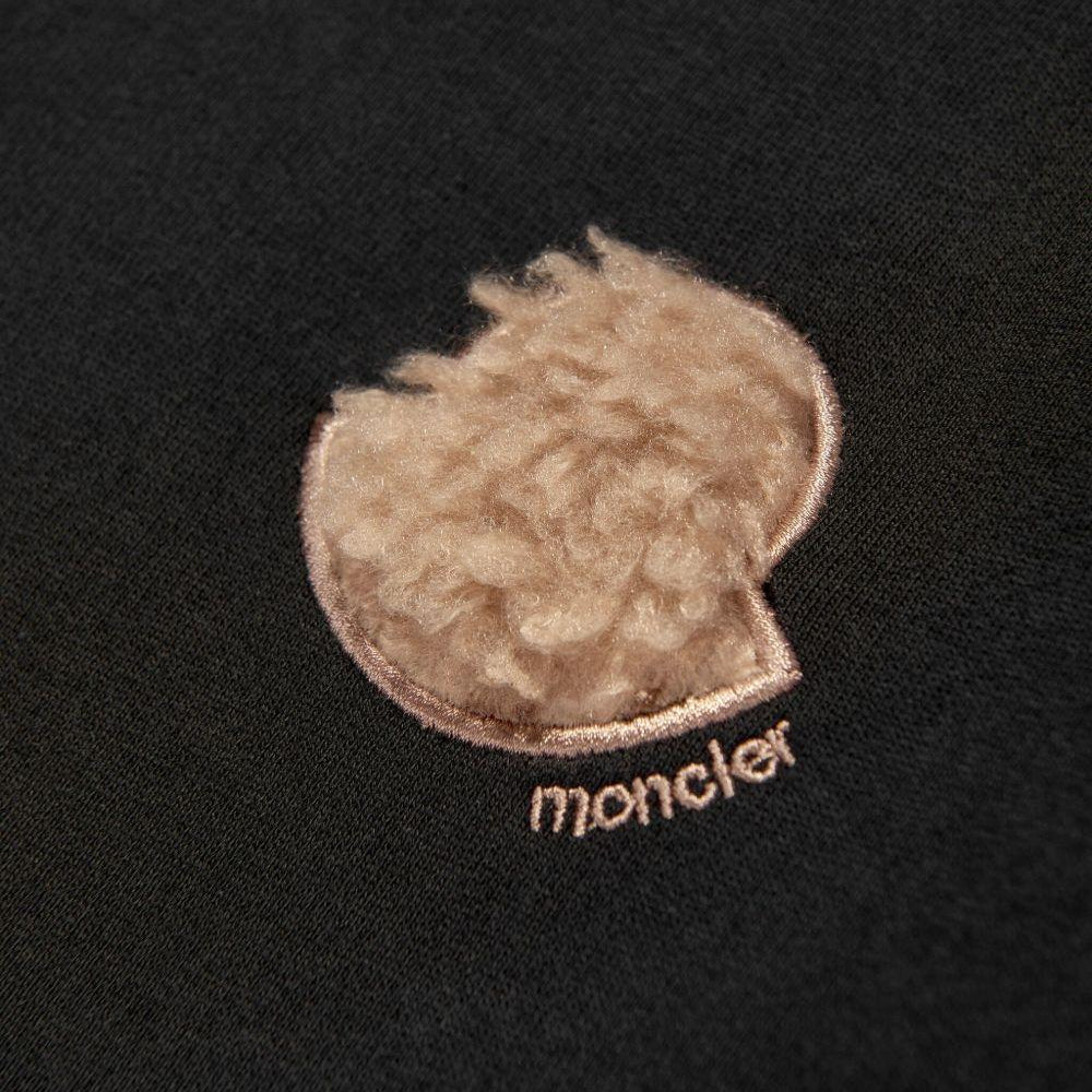 
                  
                    Abito Moncler Enfant K29548I00003899PS 999 Moncler Enfant 
                  
                