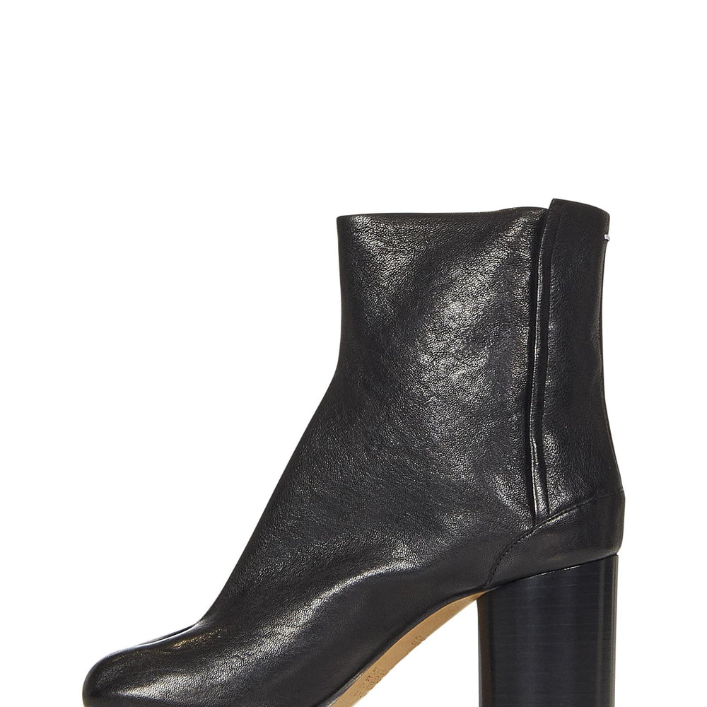 
                  
                    Maison Margiela S58WU0260P3753T8013
                  
                