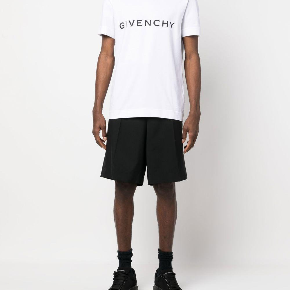 
                  
                    Givenchy BM716G3YAC100
                  
                